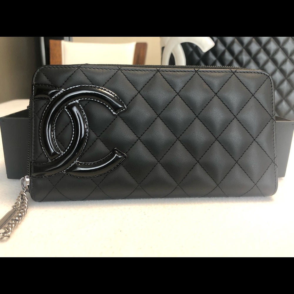 ❌SOLD❌ CHANEL CAMBON ZIPPY CHAIN WALLET - Picture 7 of 16